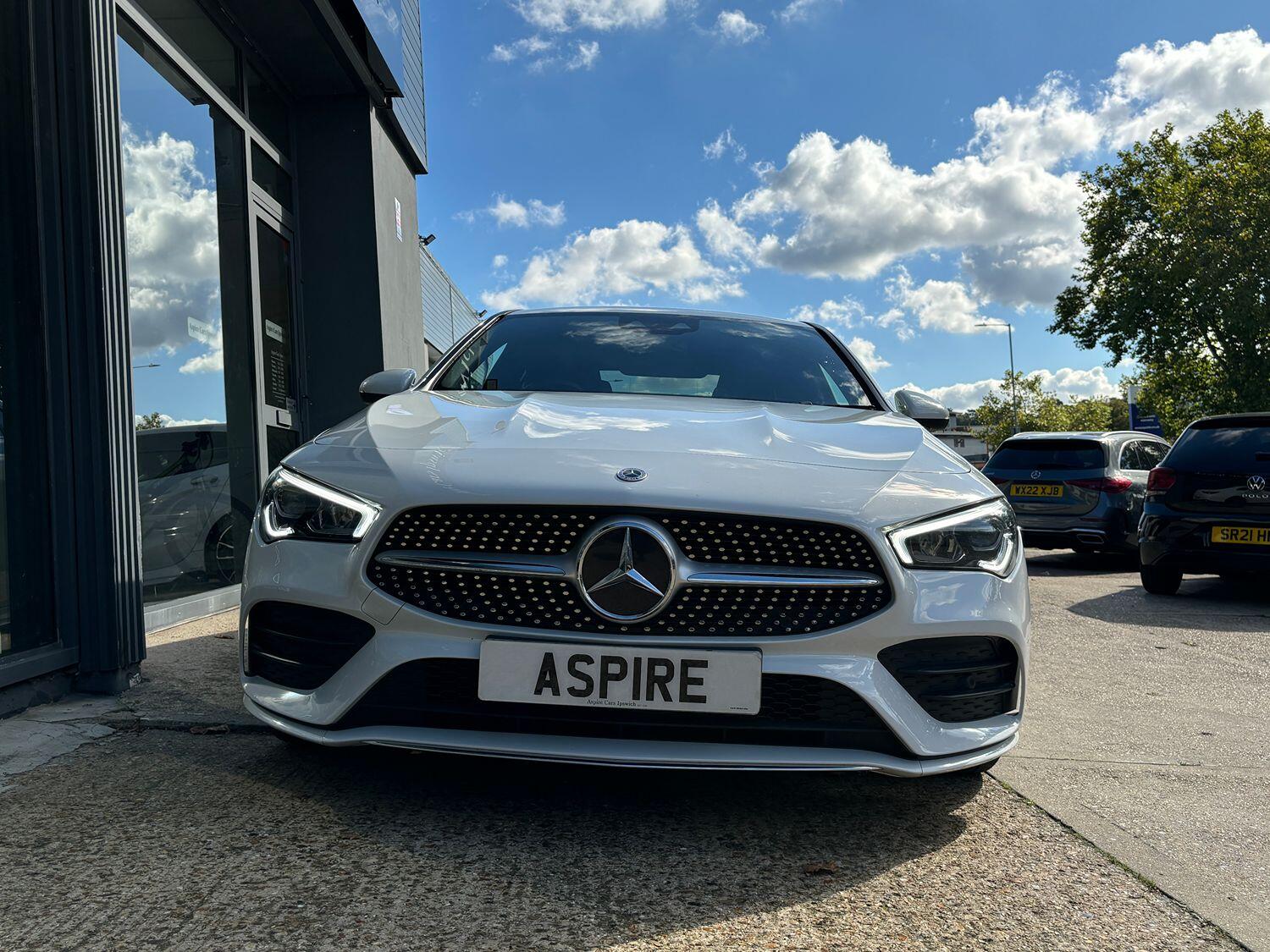 Mercedes Benz CLA