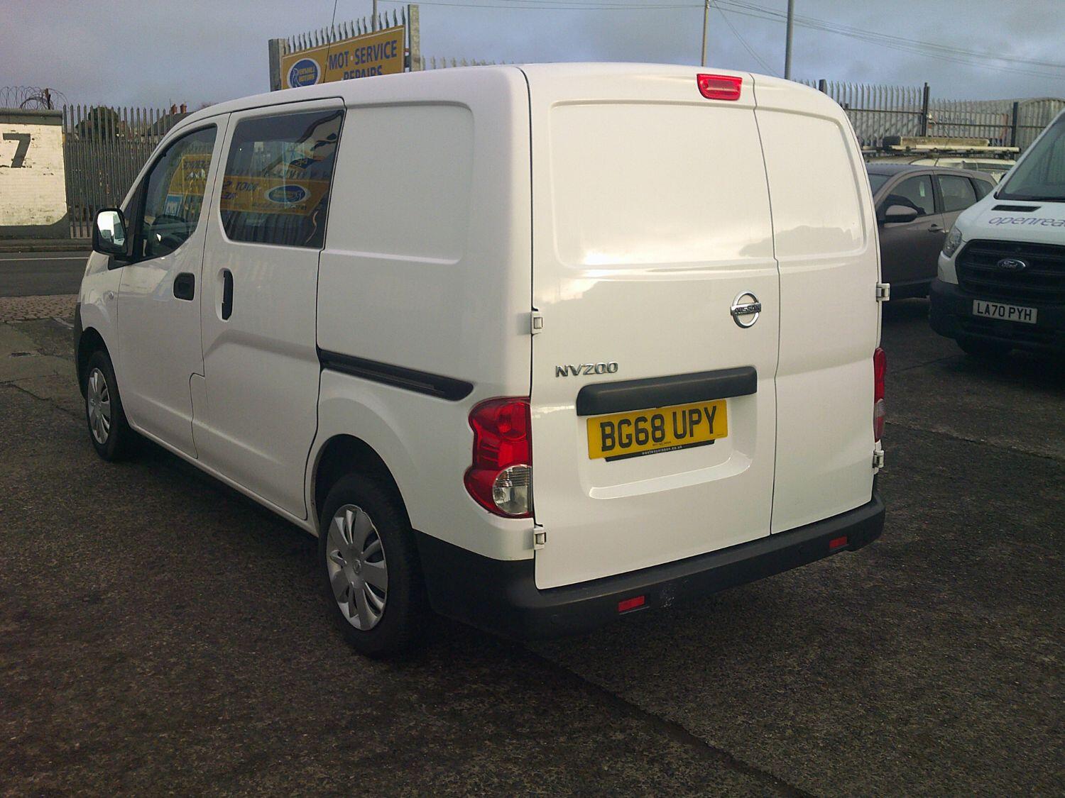 Nissan NV200