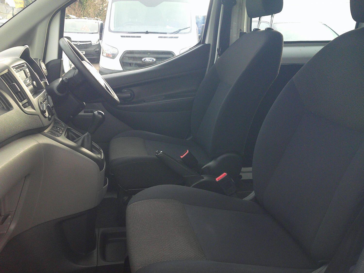 Nissan NV200