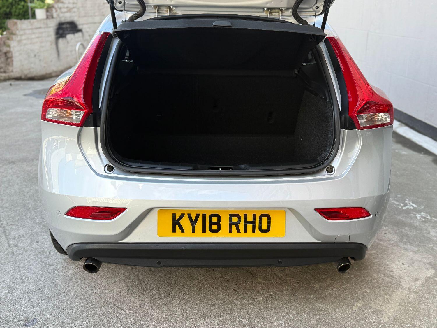 Volvo V40
