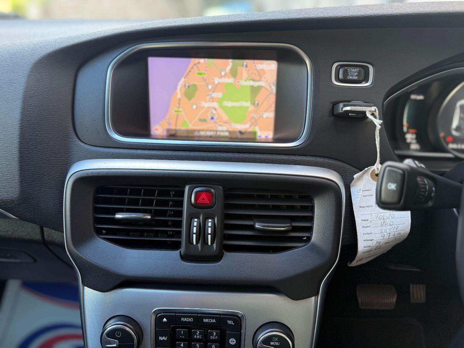 Volvo V40
