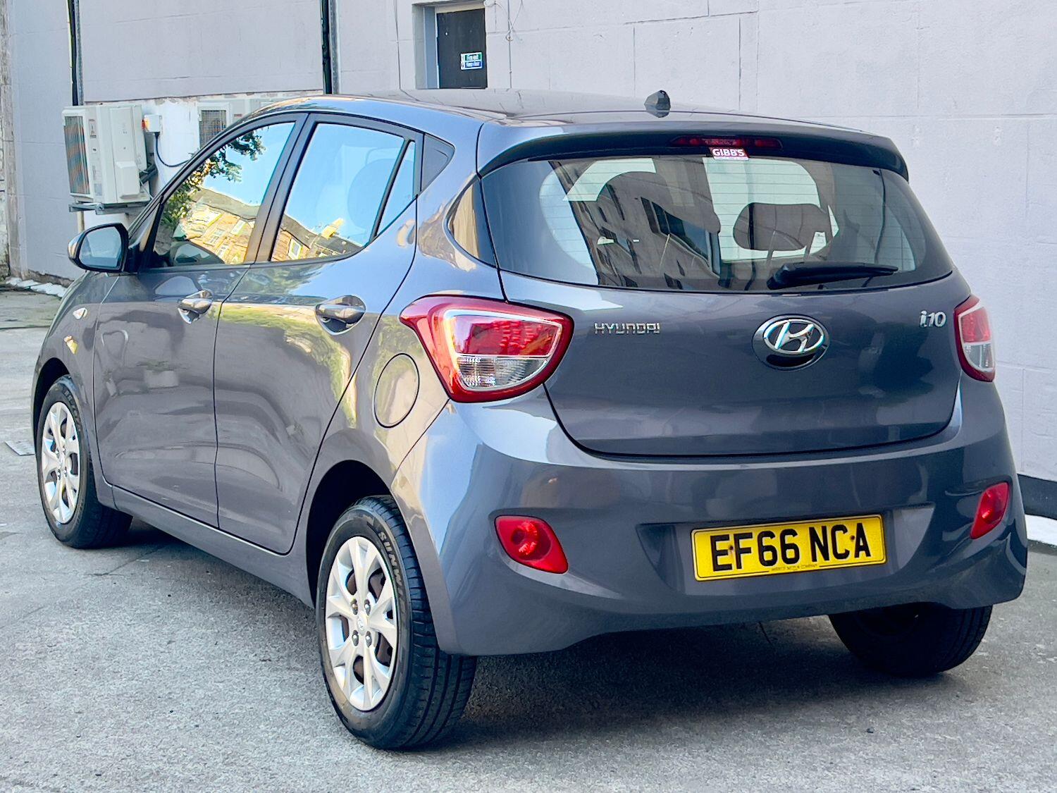 Hyundai i10