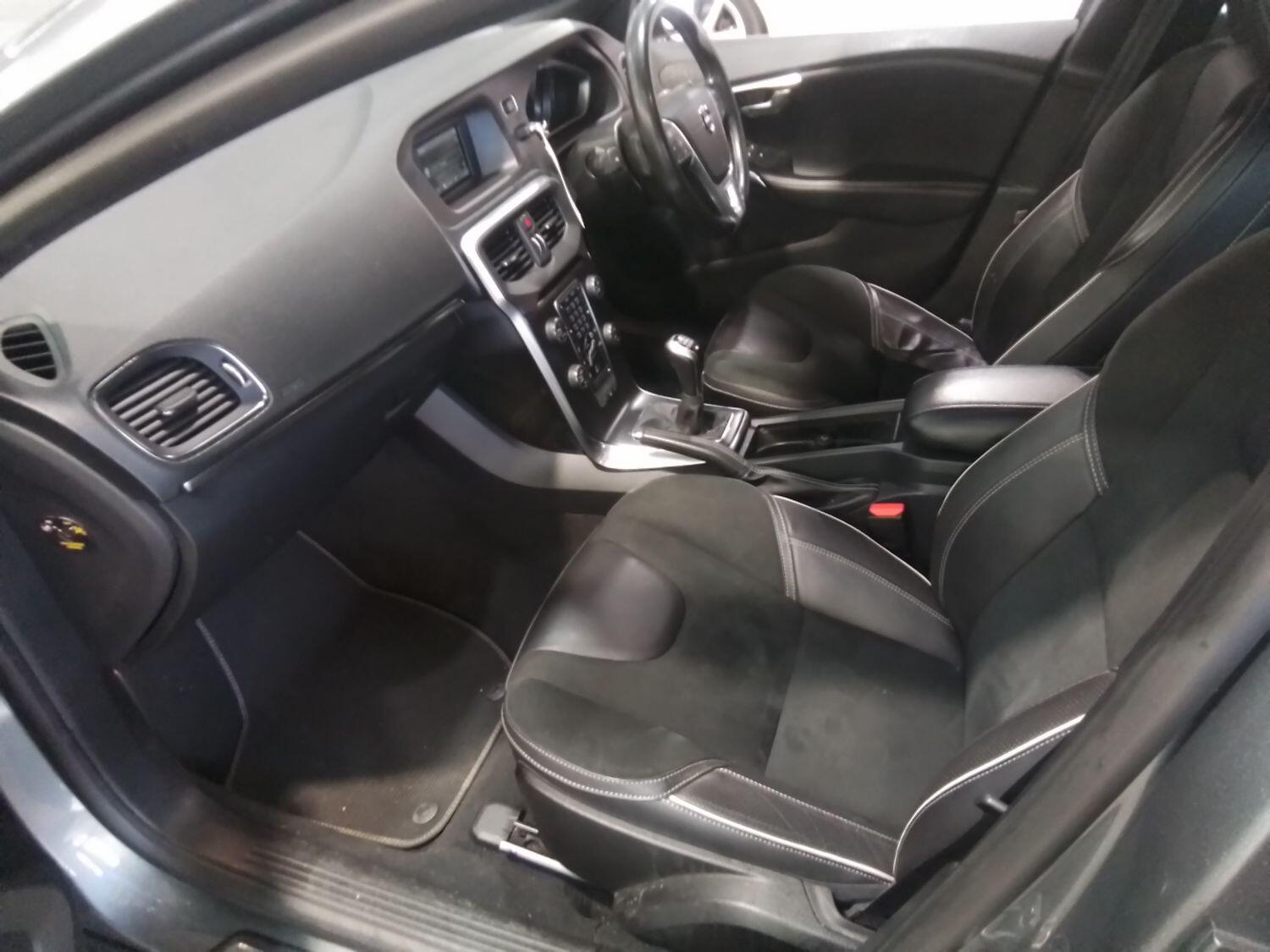Volvo V40