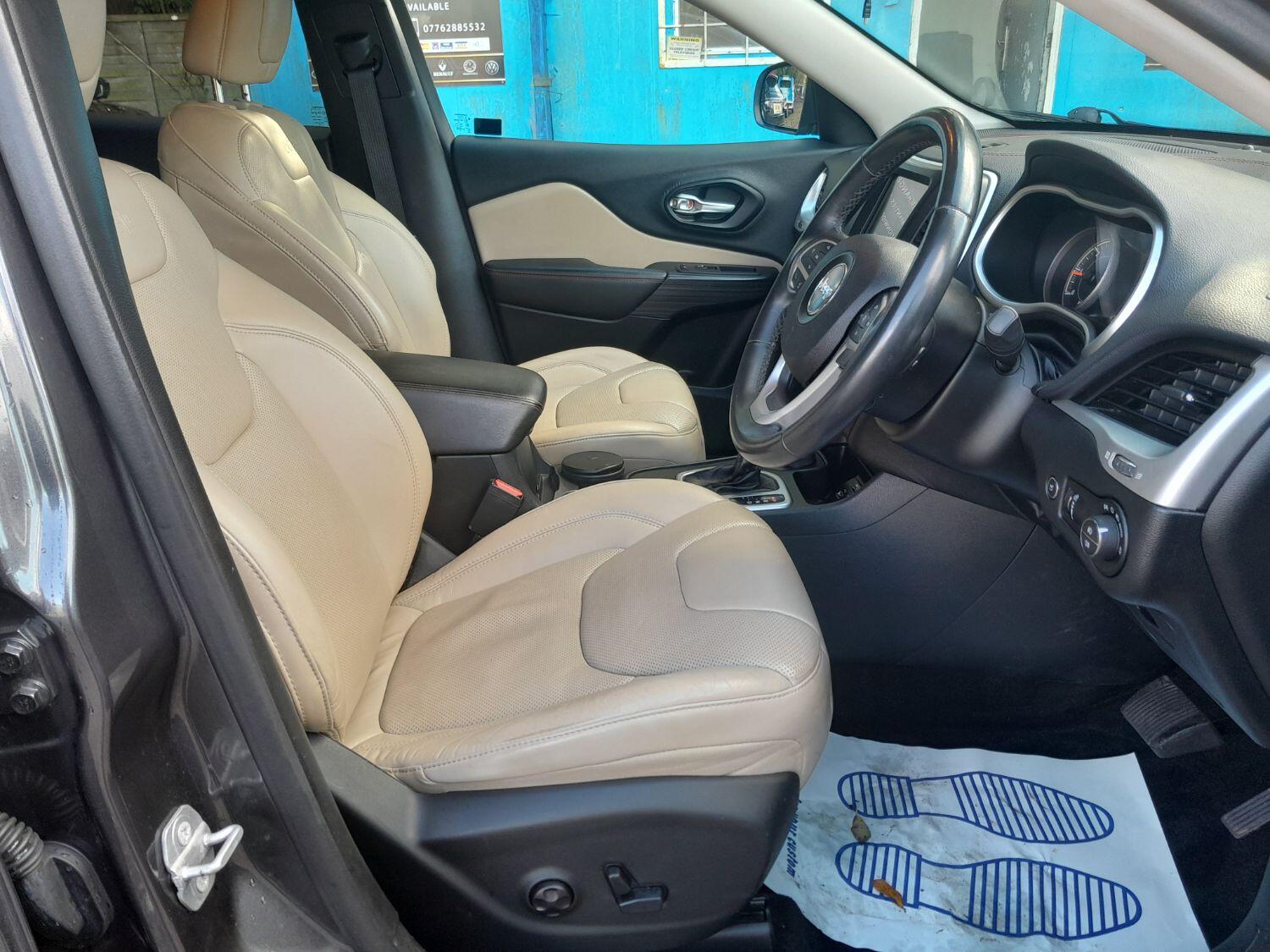 Jeep Cherokee