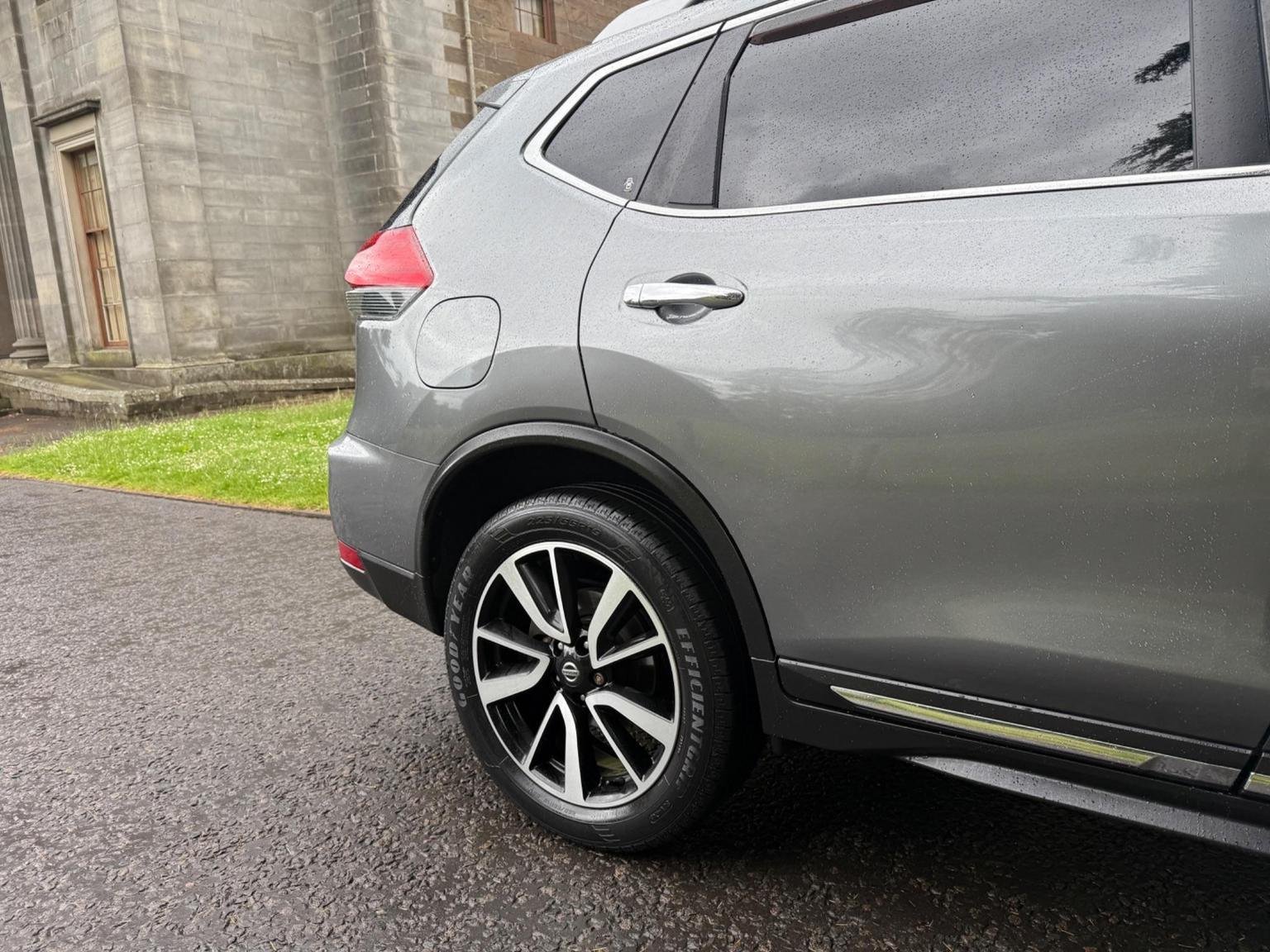 Nissan X Trail
