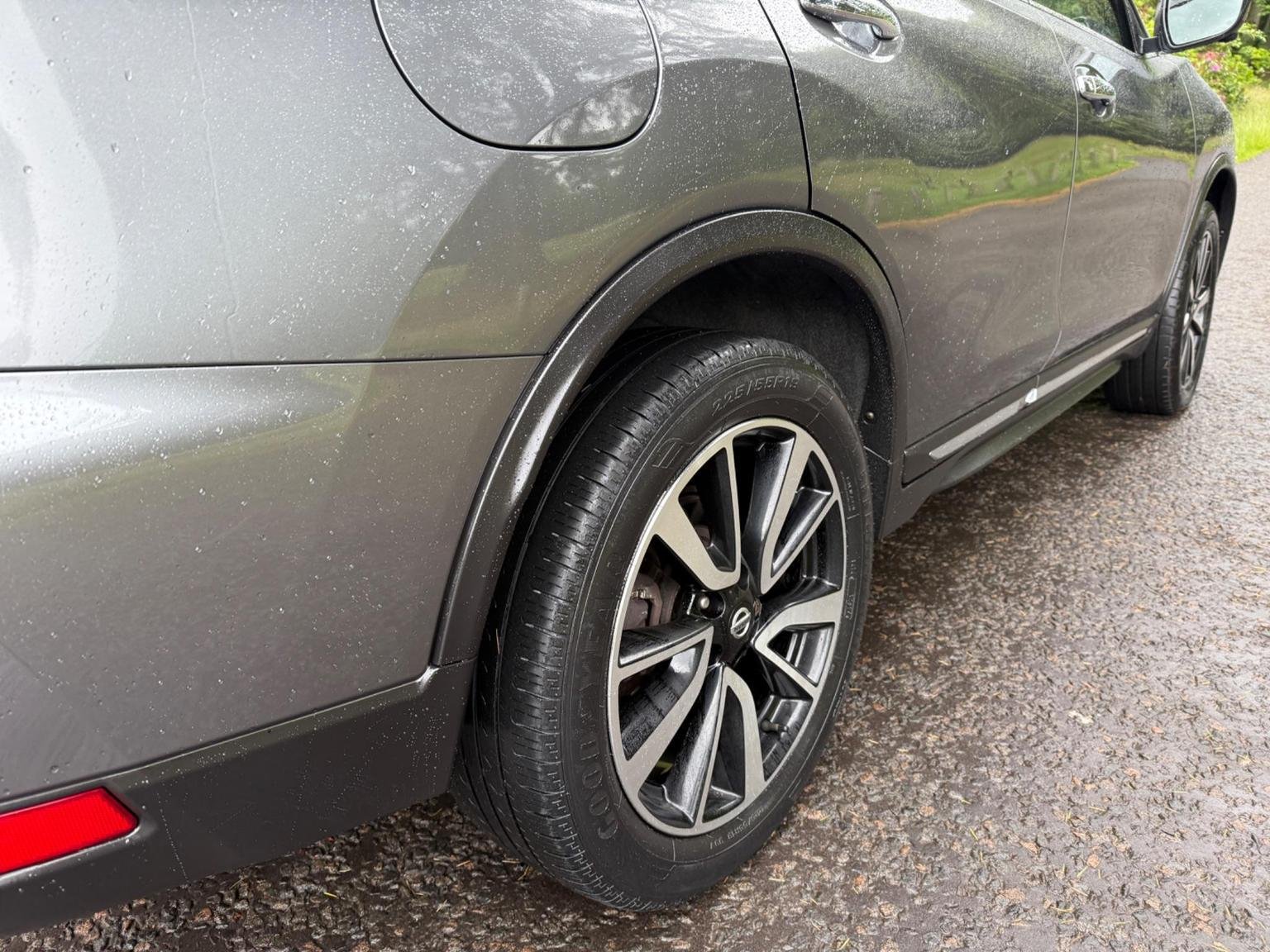Nissan X Trail