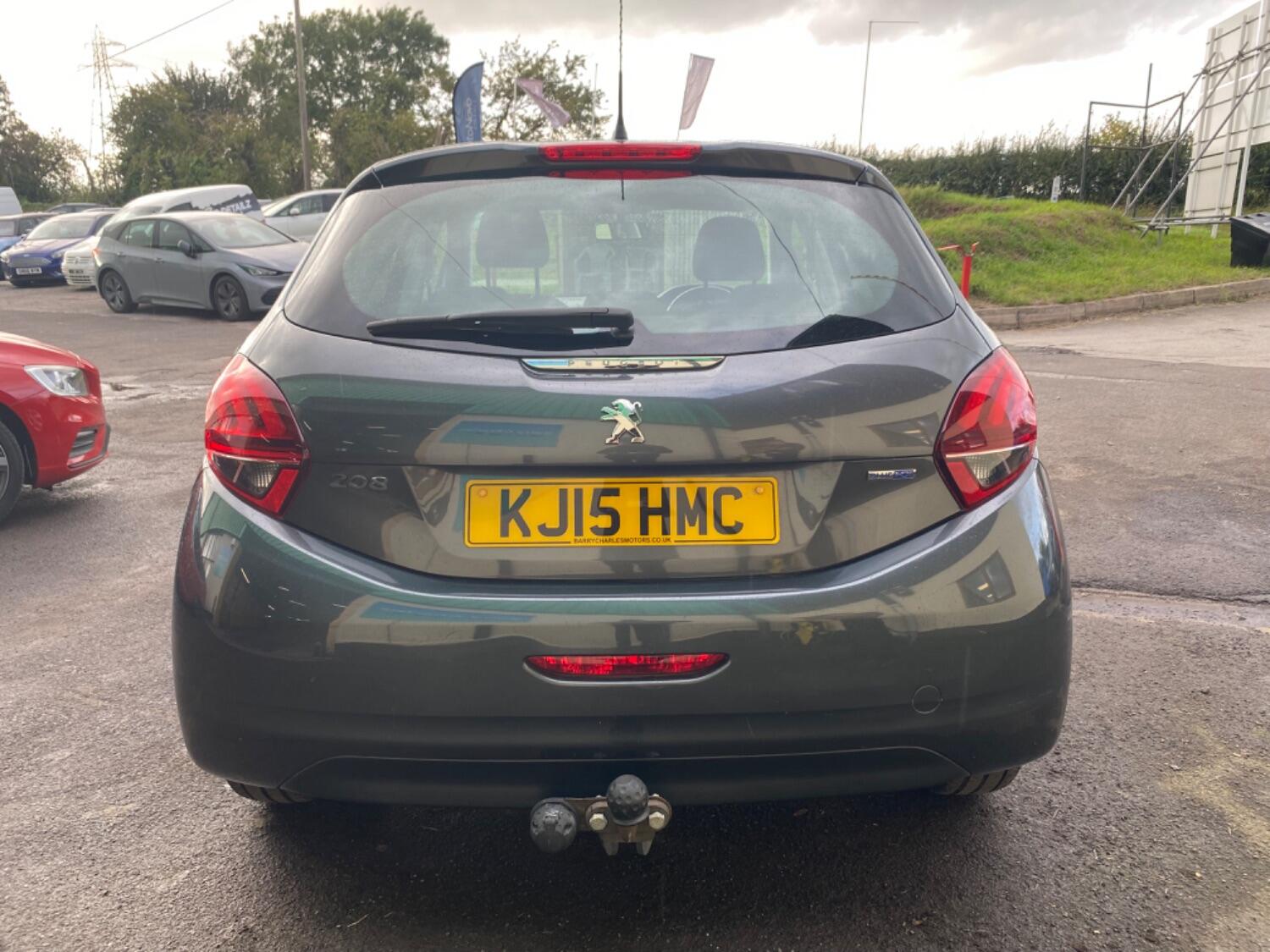 Peugeot 208