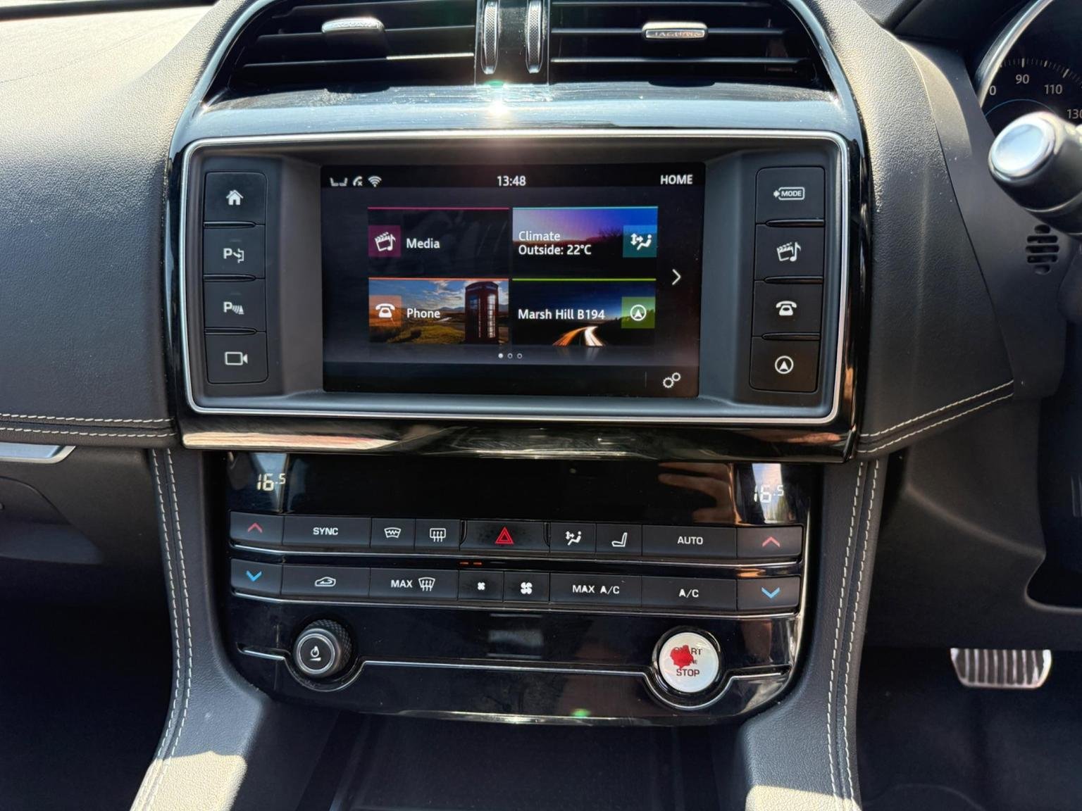 Jaguar F Pace