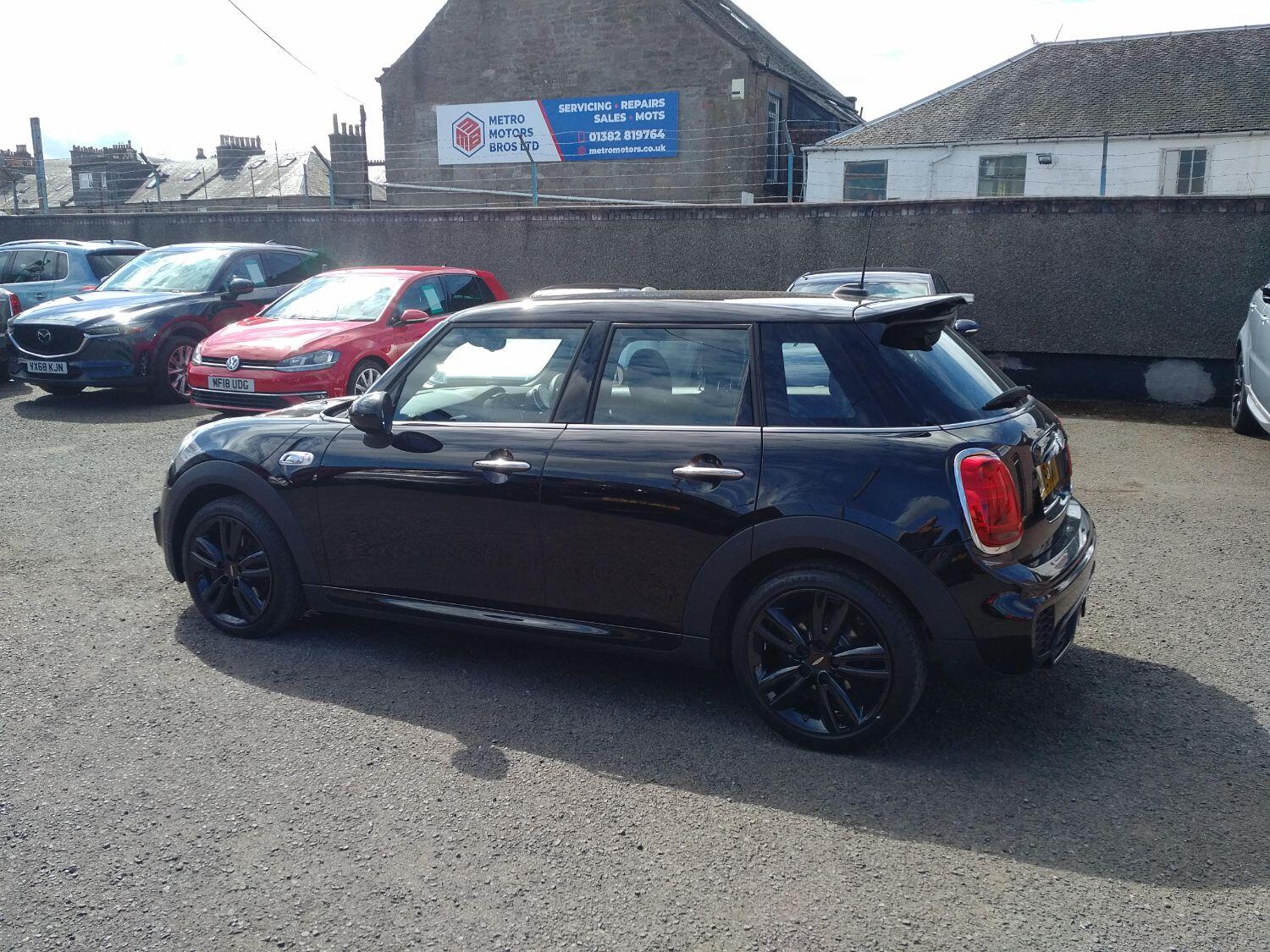 MINI Hatch