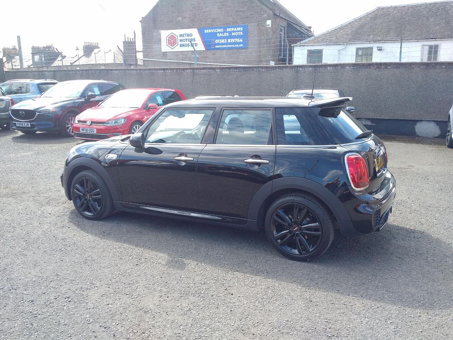 MINI Hatch