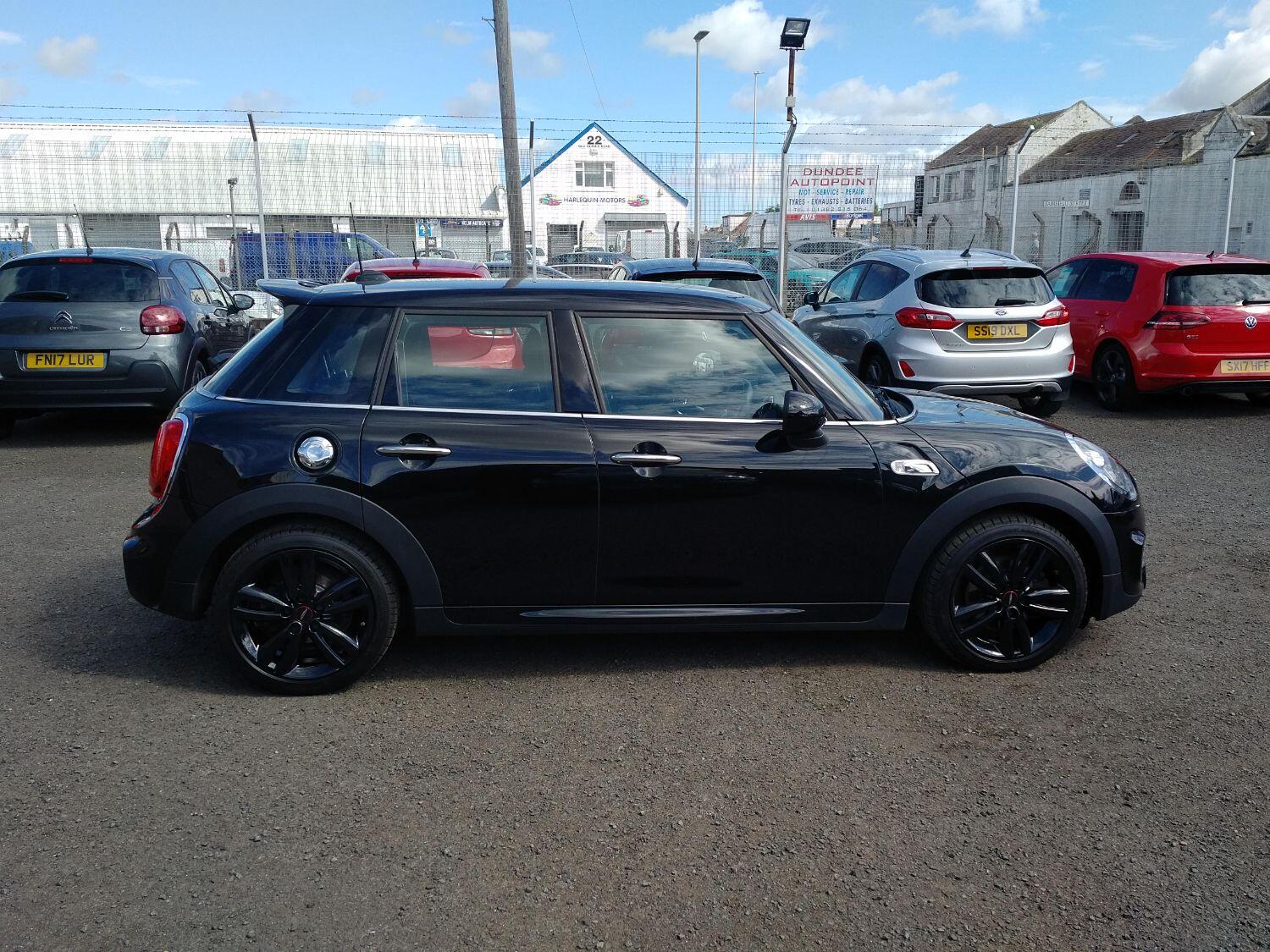 MINI Hatch