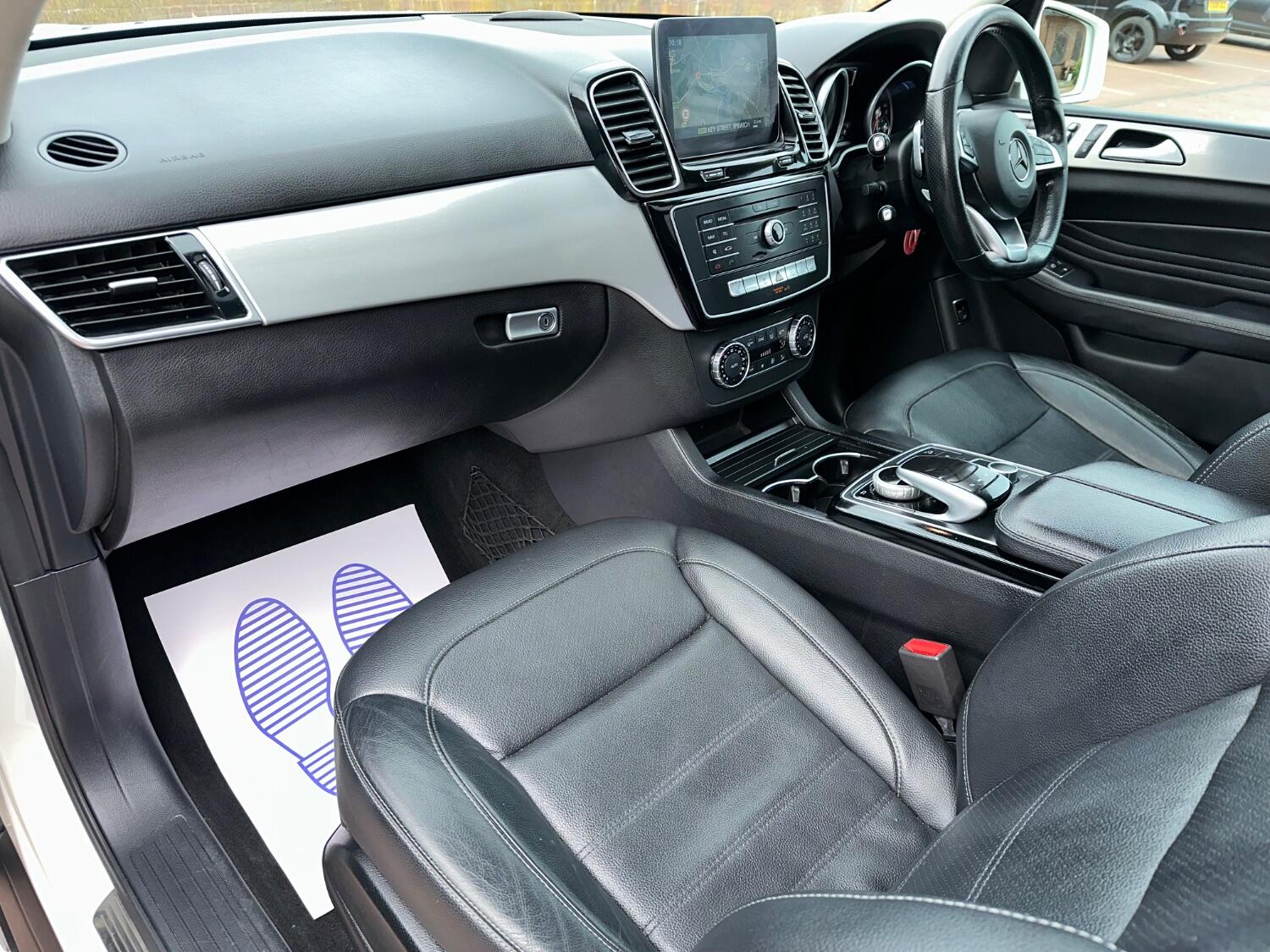 Mercedes Benz GLE-CLASS