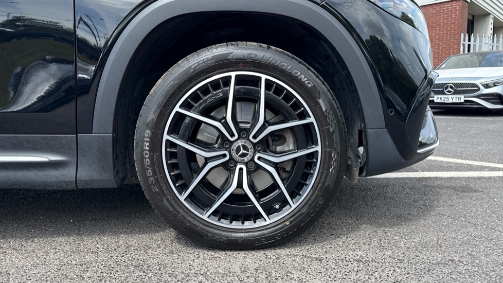 Mercedes Benz EQB