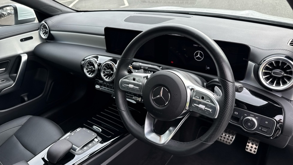 Mercedes Benz CLA
