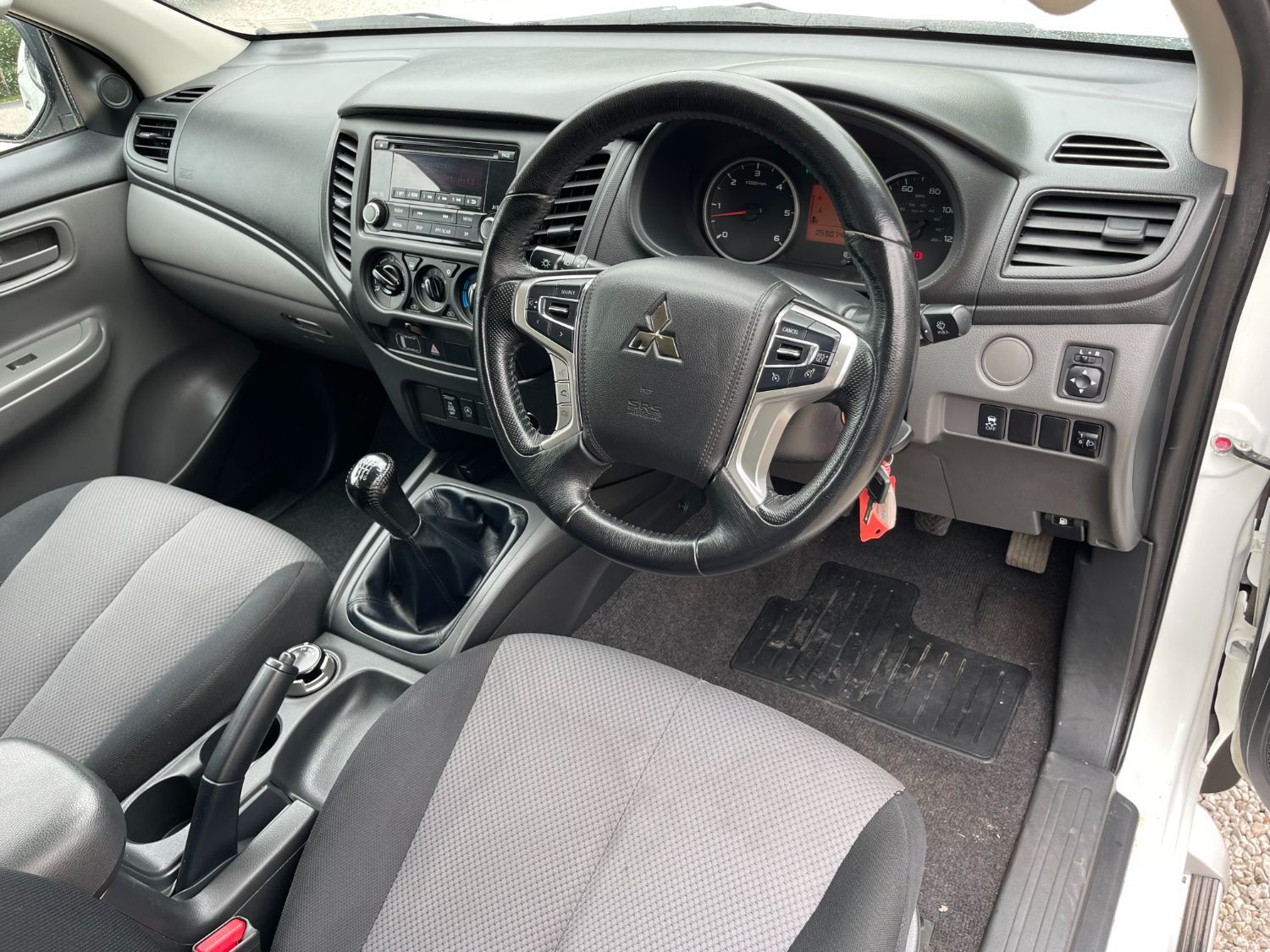 Mitsubishi L200