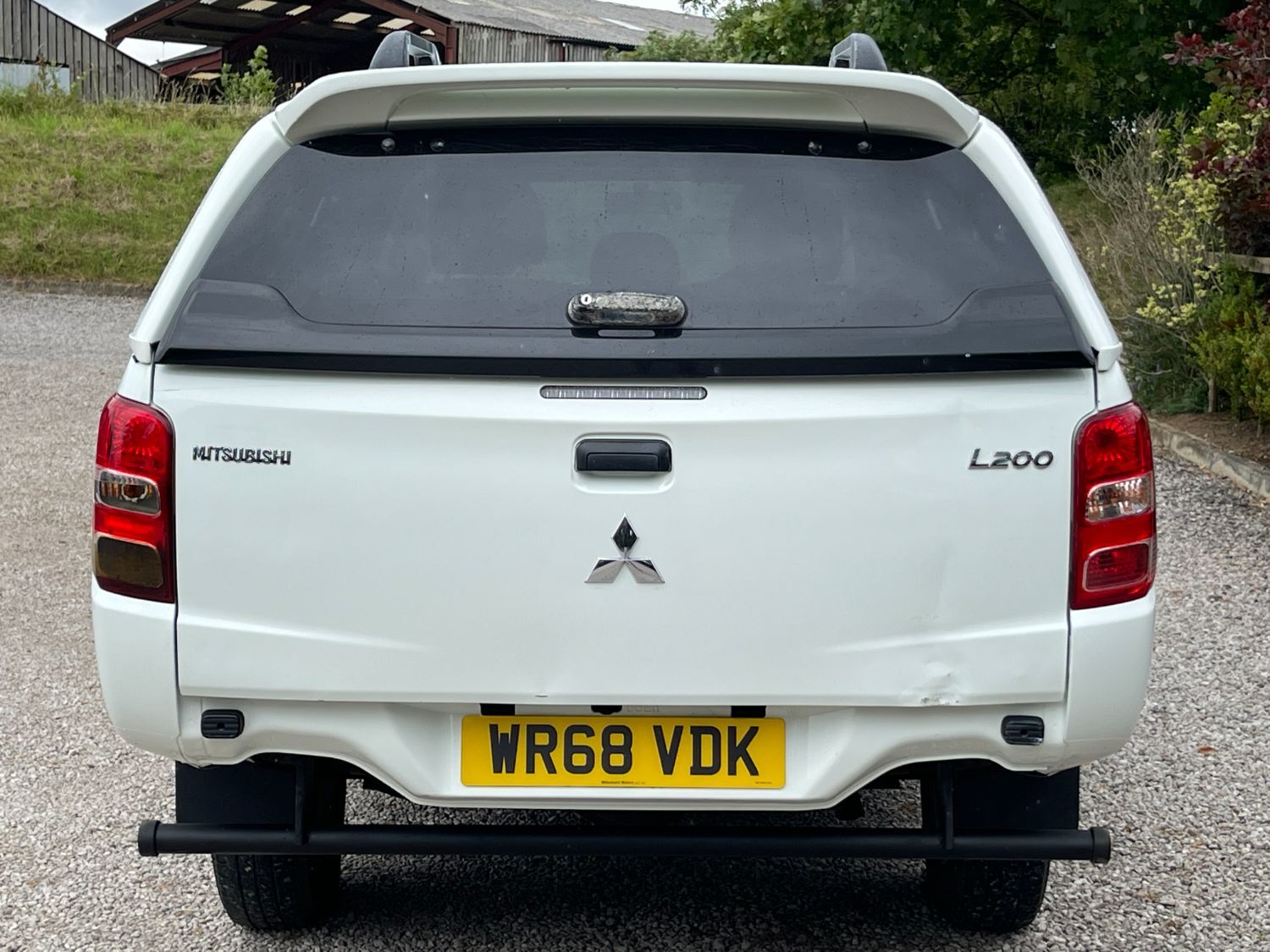Mitsubishi L200