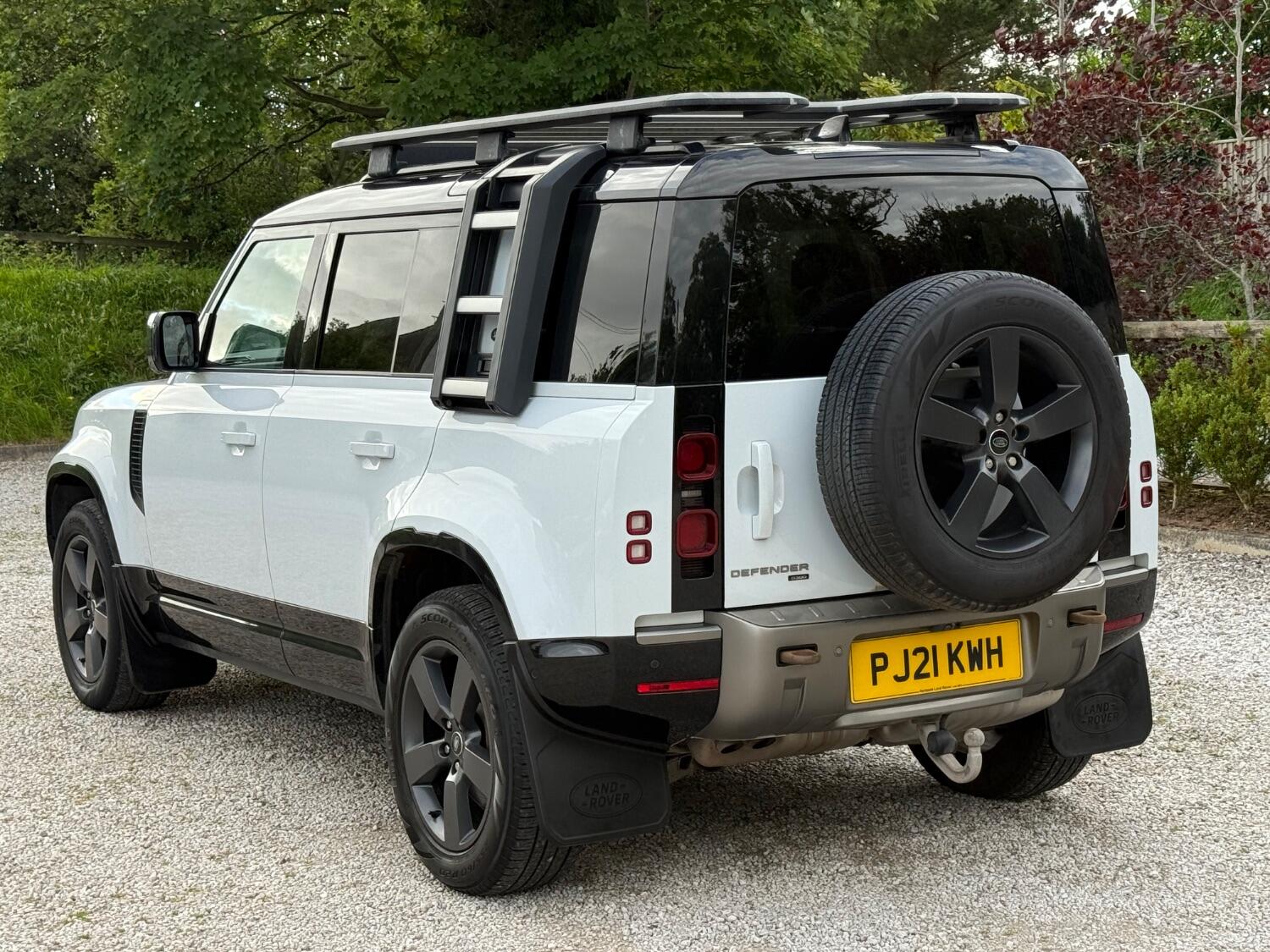 Land Rover 110