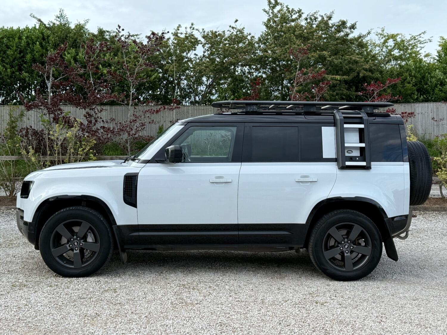 Land Rover 110