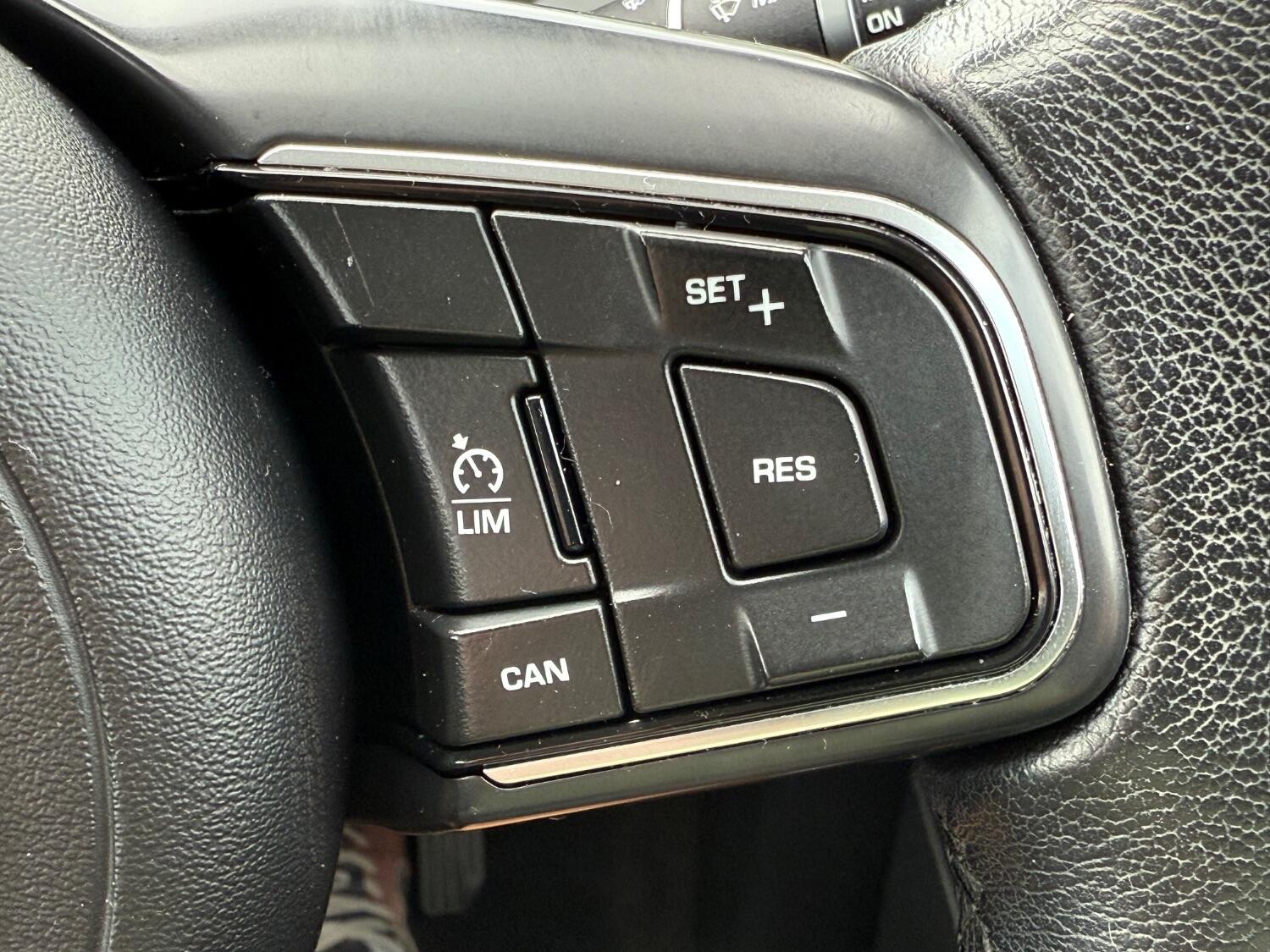 Jaguar E Pace