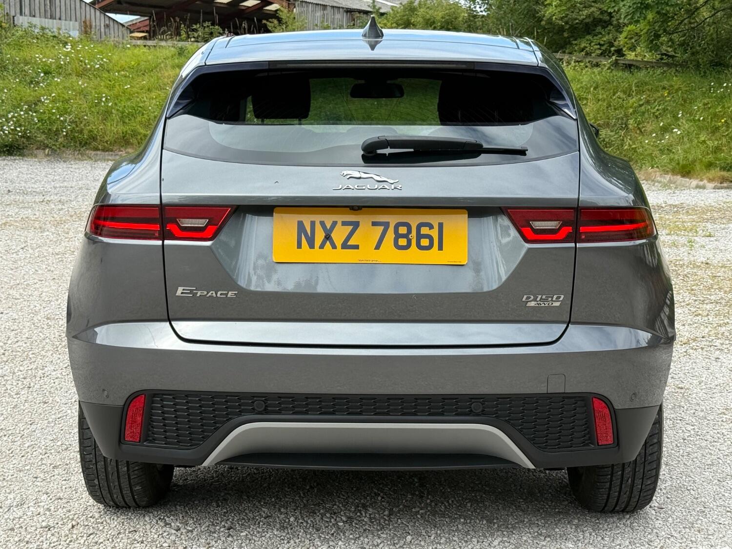 Jaguar E Pace