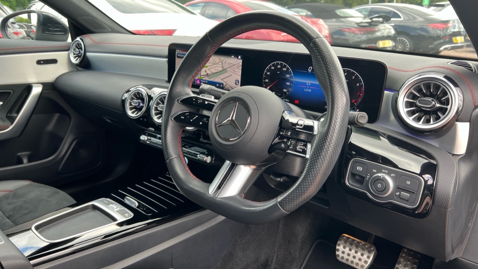 Mercedes Benz CLA