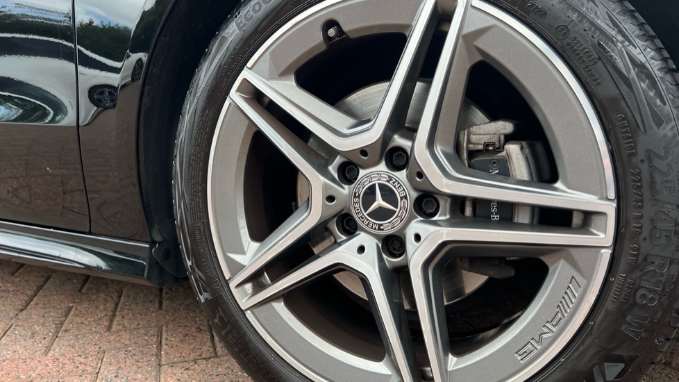 Mercedes Benz CLA