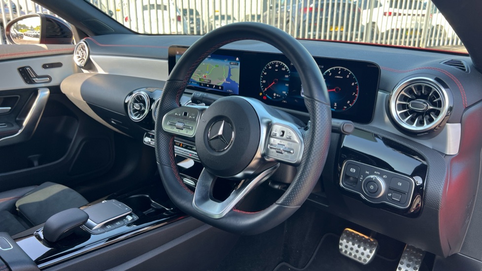 Mercedes Benz CLA