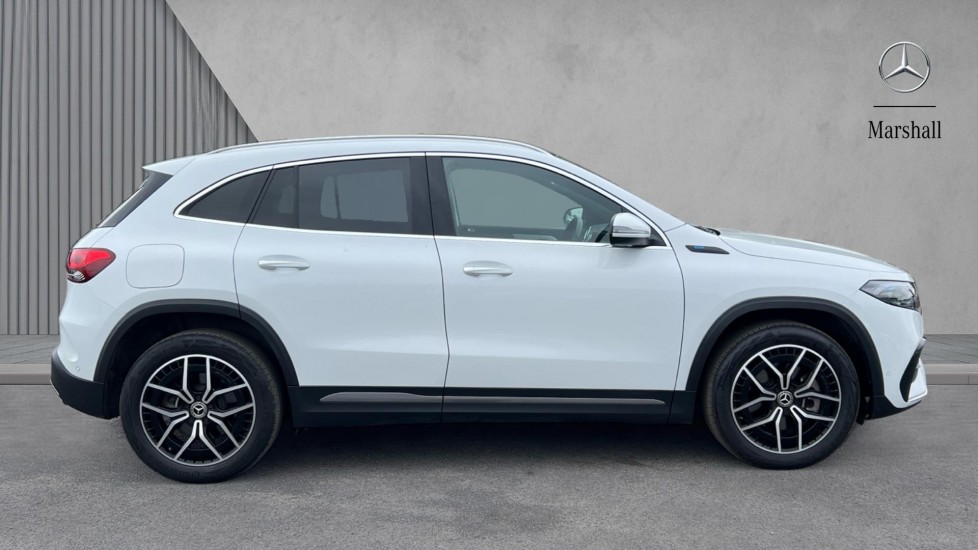 Mercedes Benz EQA