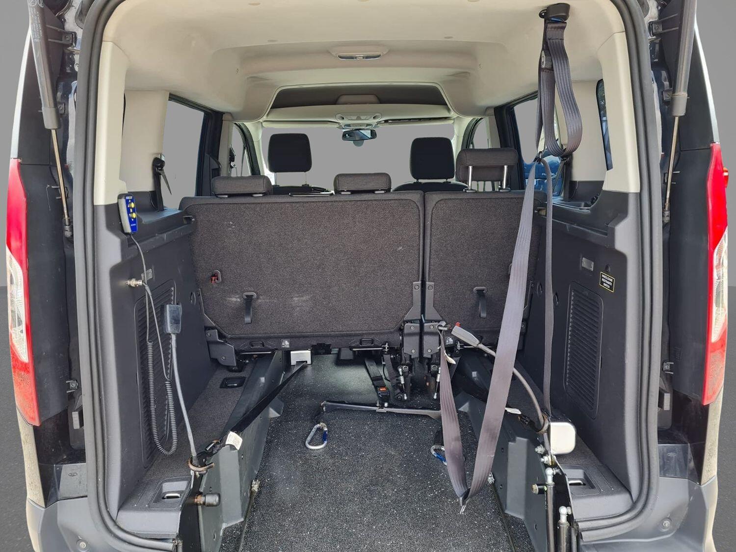 Ford Tourneo