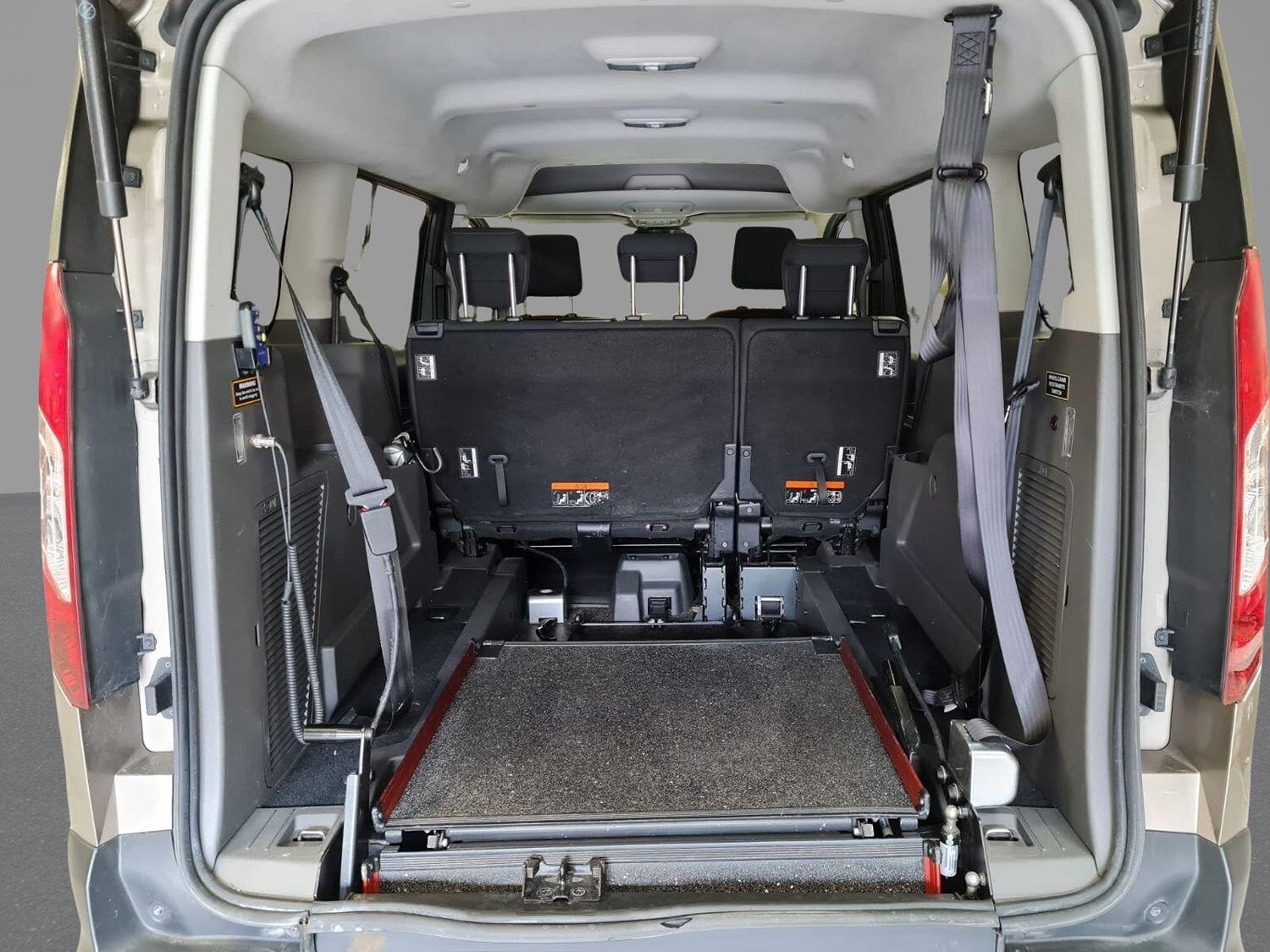 Ford Tourneo