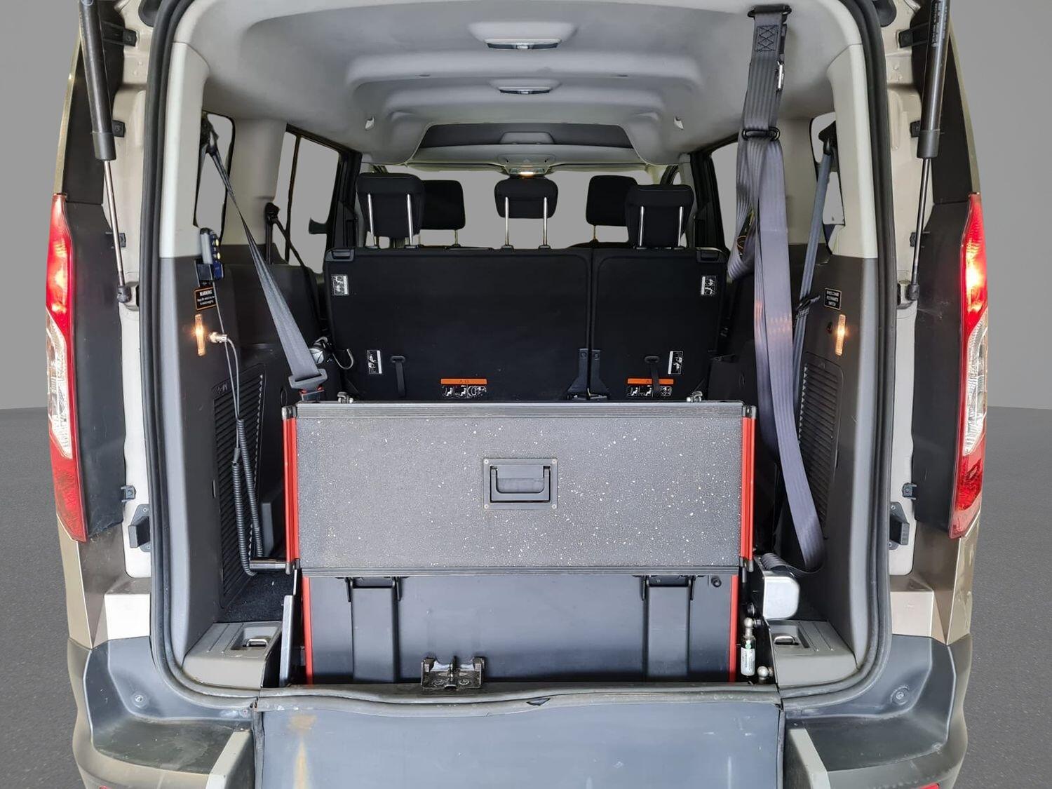 Ford Tourneo