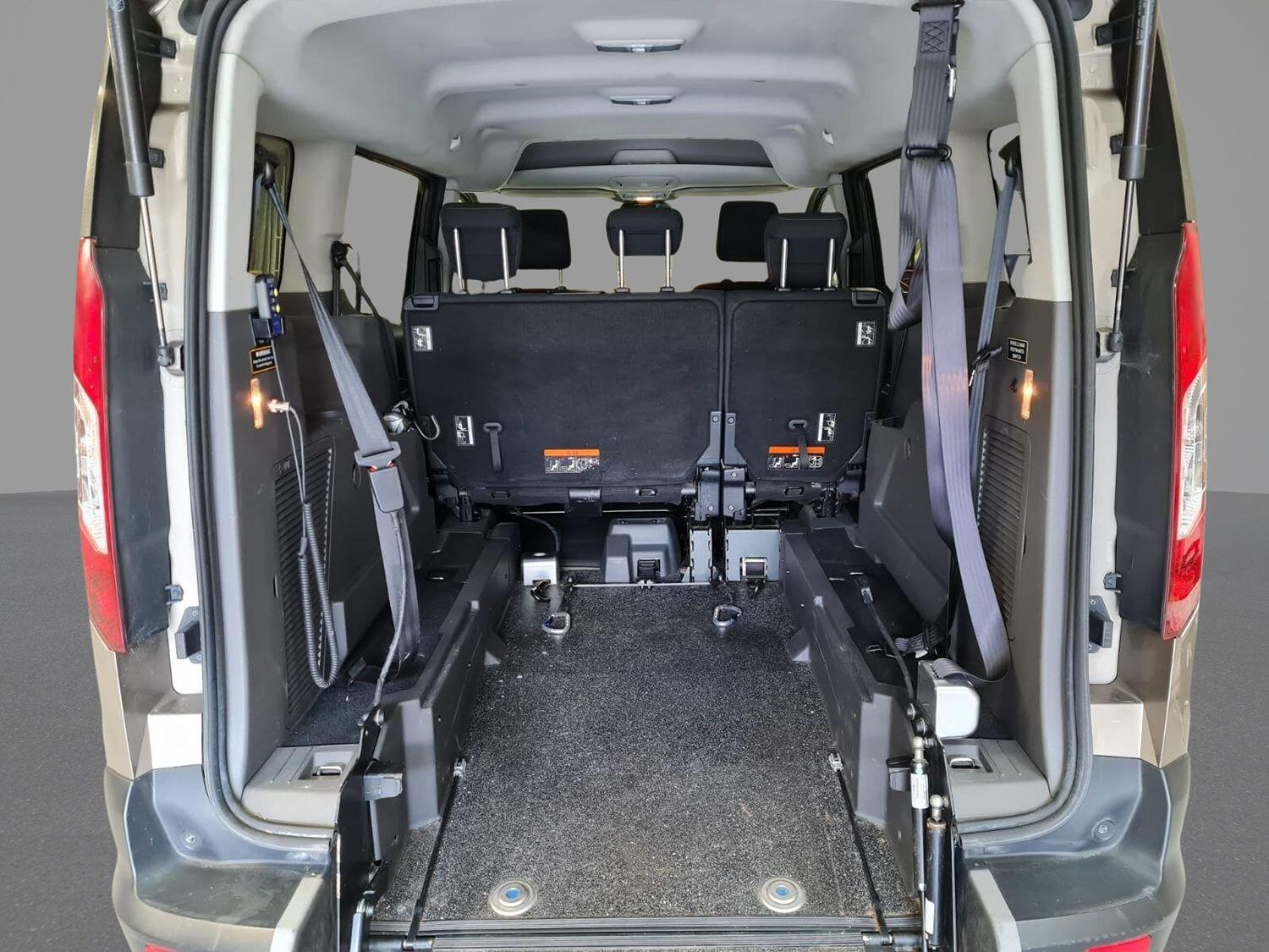Ford Tourneo