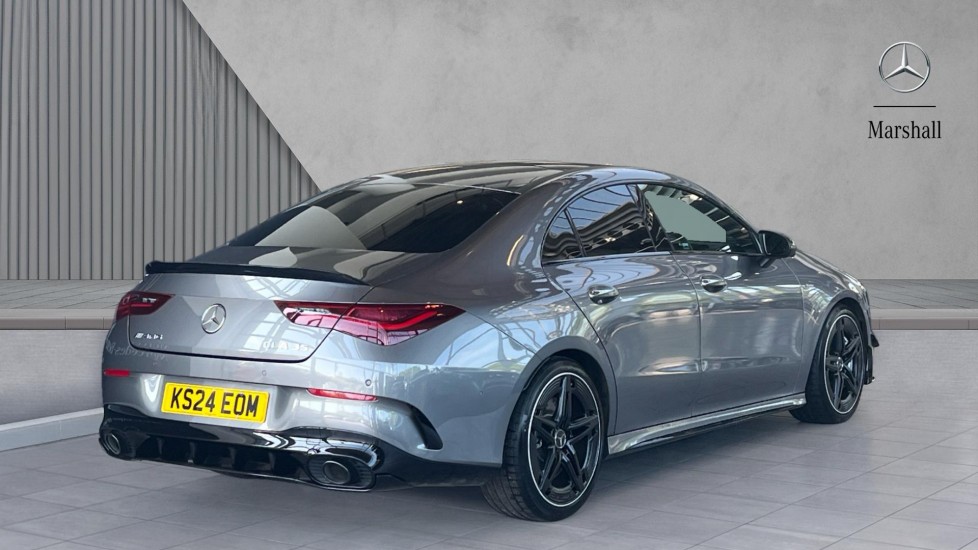 Mercedes Benz CLA