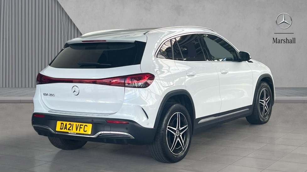 Mercedes Benz EQA