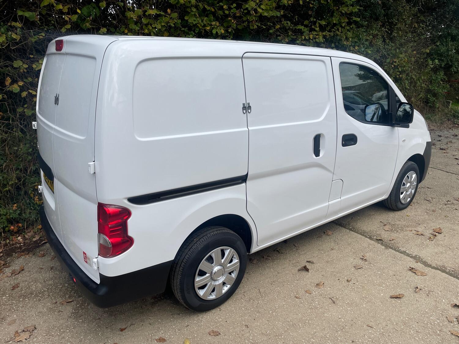 Nissan NV200