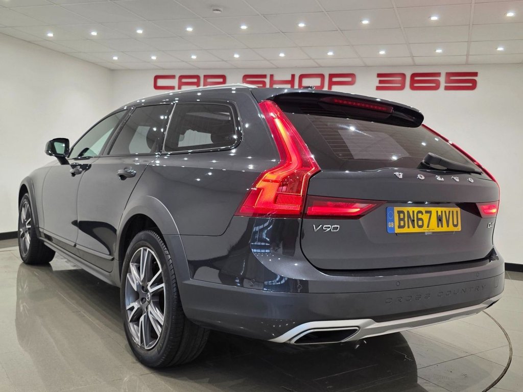 Volvo V90