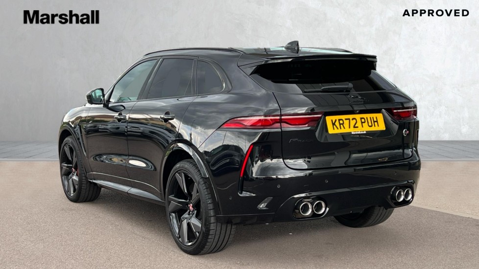 Jaguar F Pace