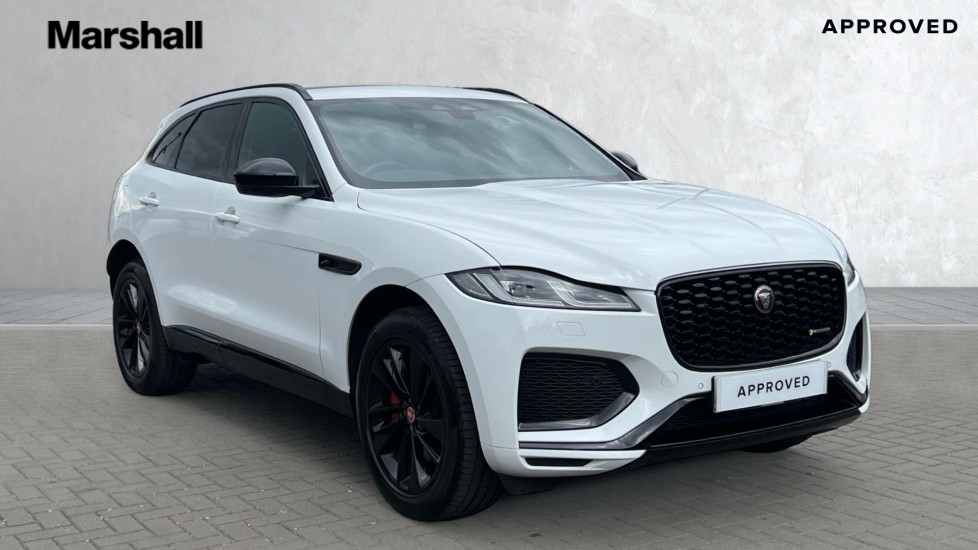 Jaguar F Pace