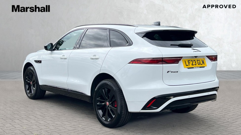 Jaguar F Pace