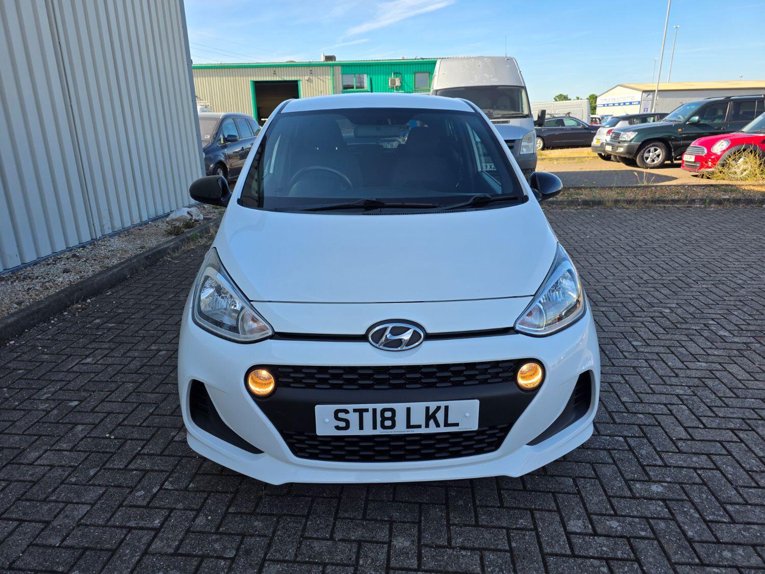 Hyundai i10