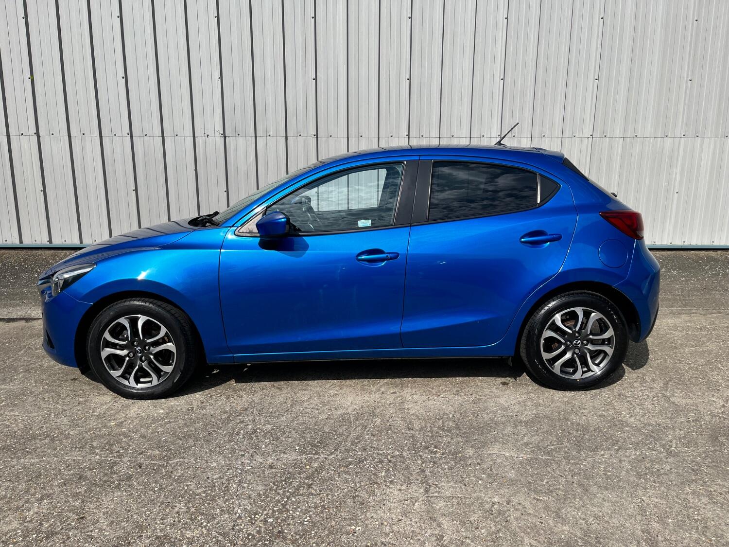 Mazda 2
