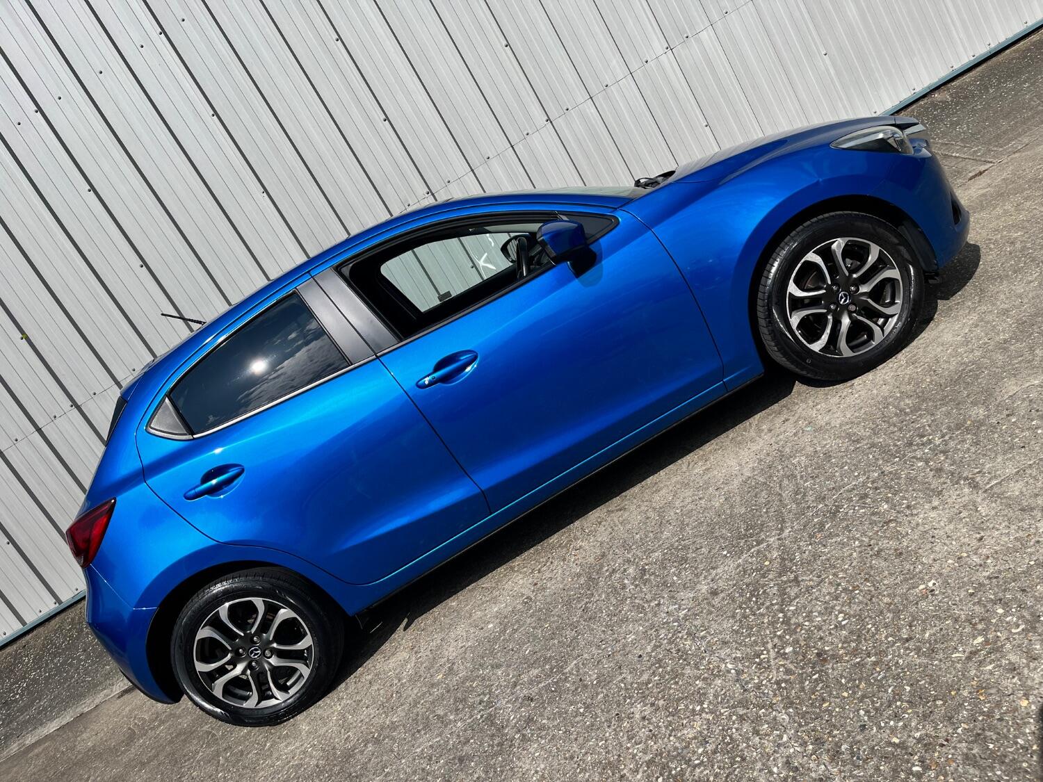 Mazda 2