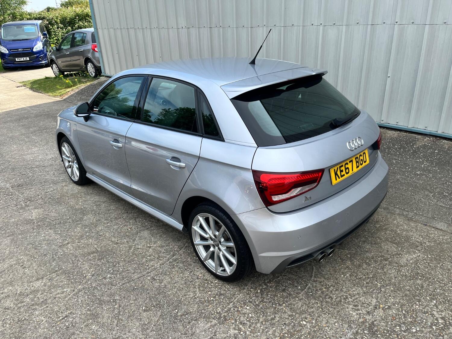 Audi A1