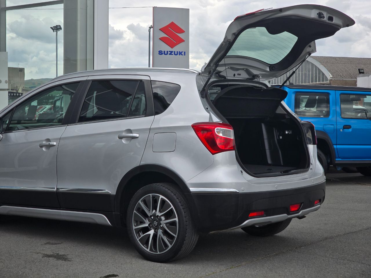 Suzuki SX4