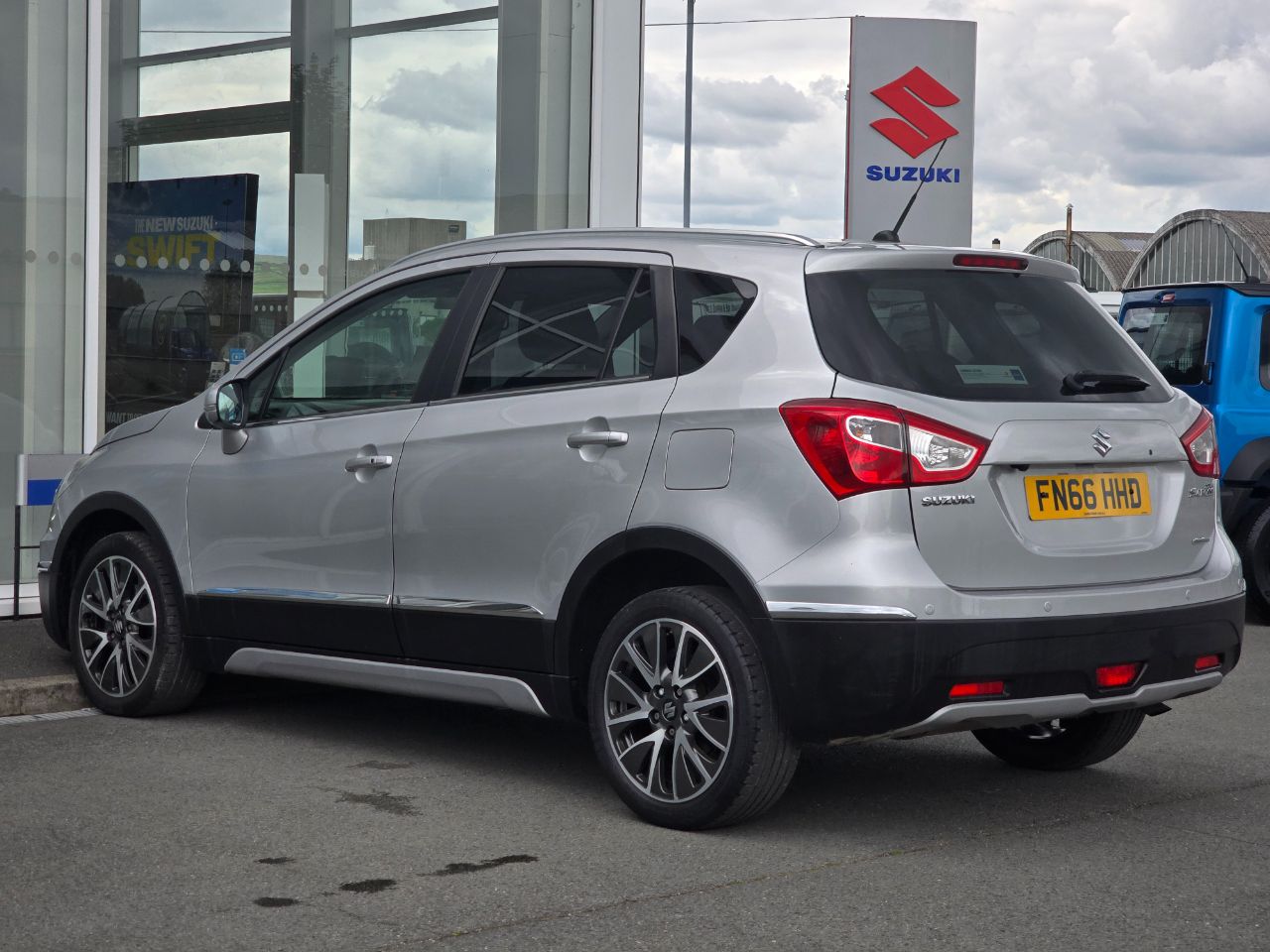Suzuki SX4