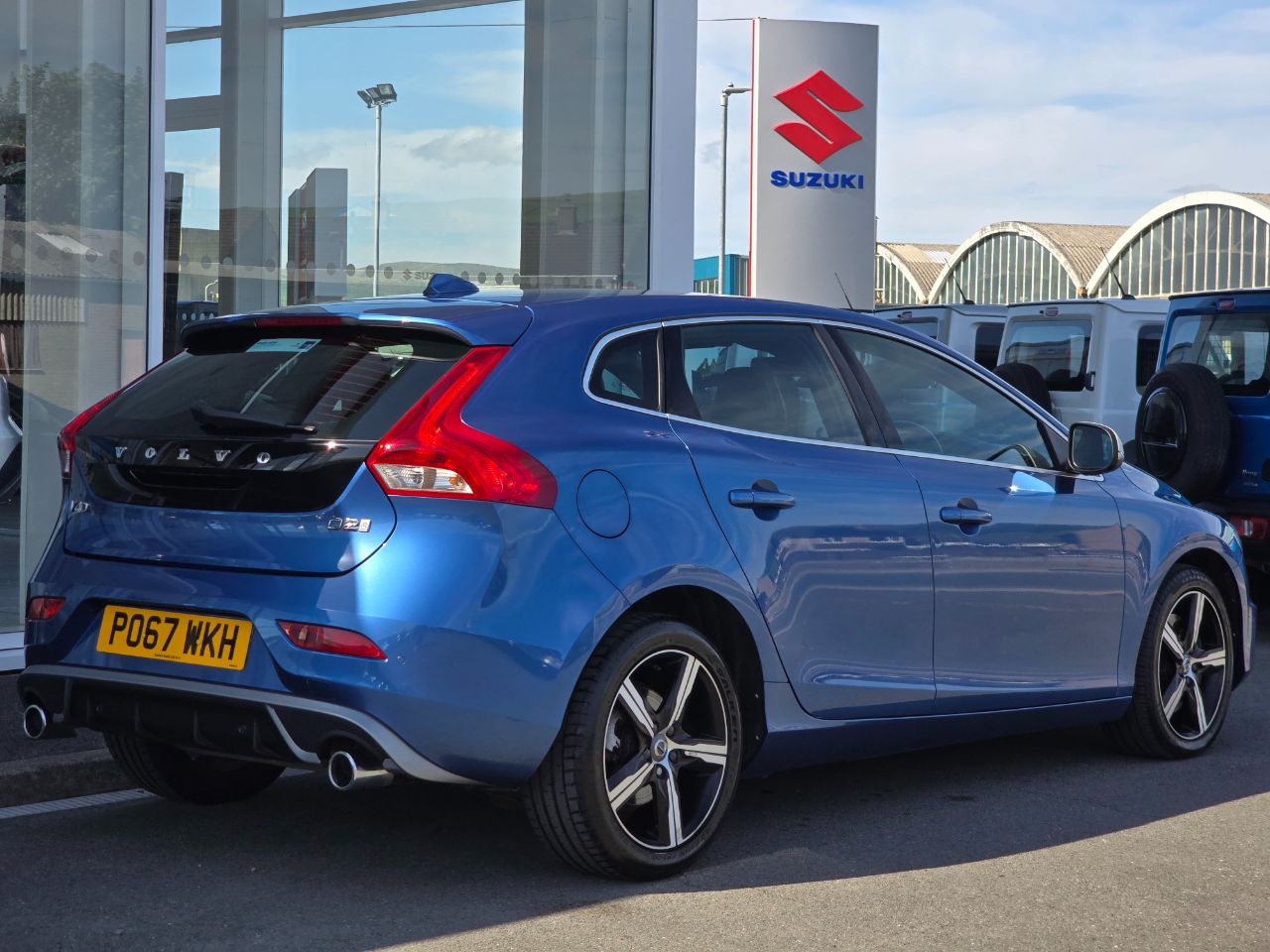 Volvo V40