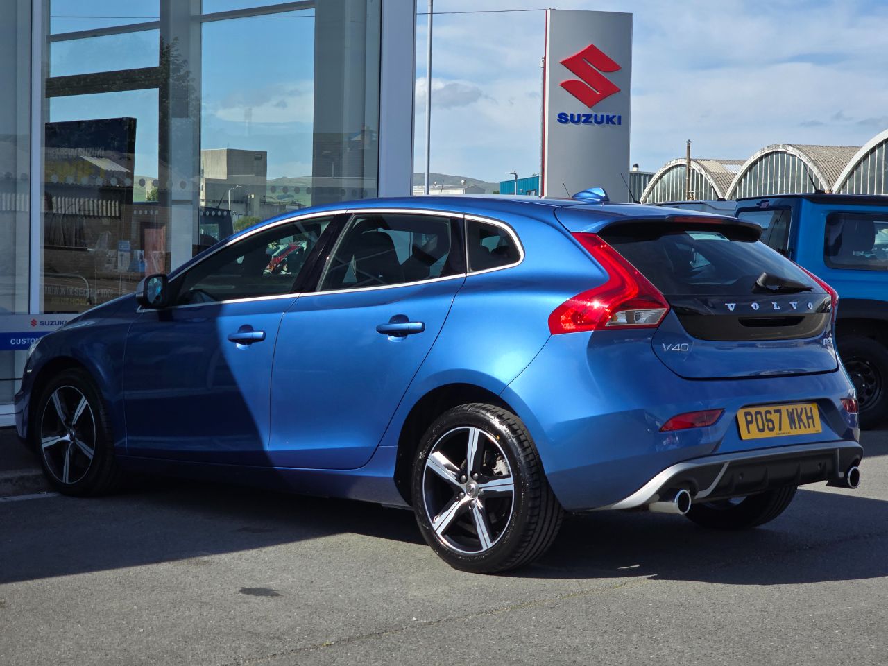 Volvo V40