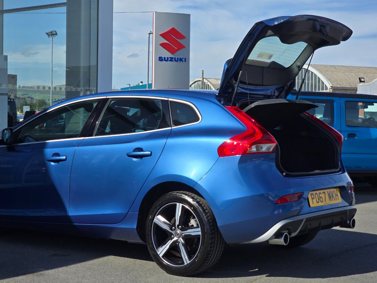 Volvo V40