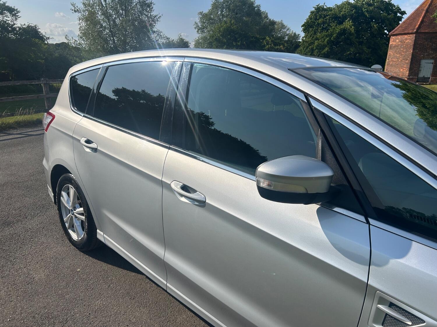 Ford S Max