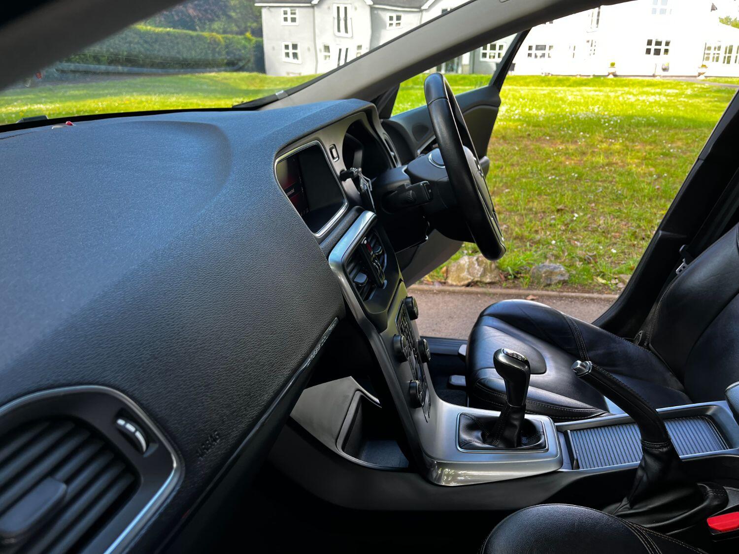Volvo V40